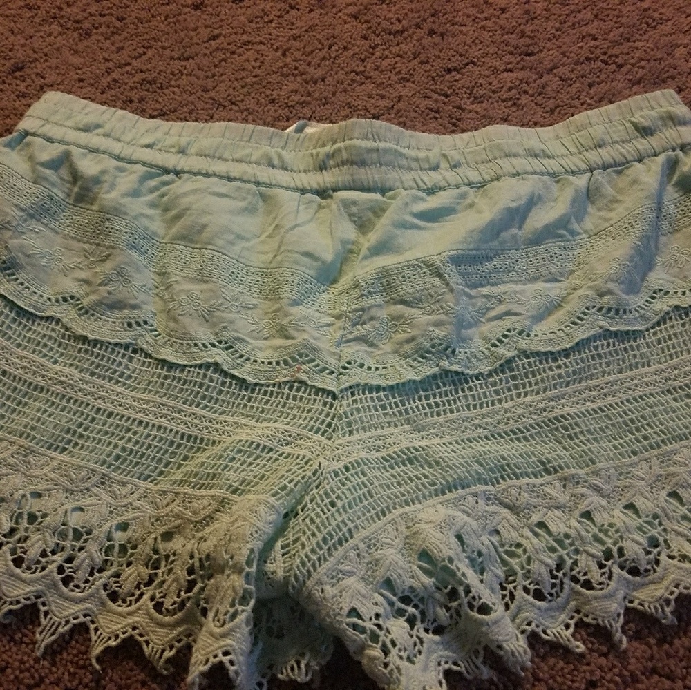 NoBo Crochet shorts